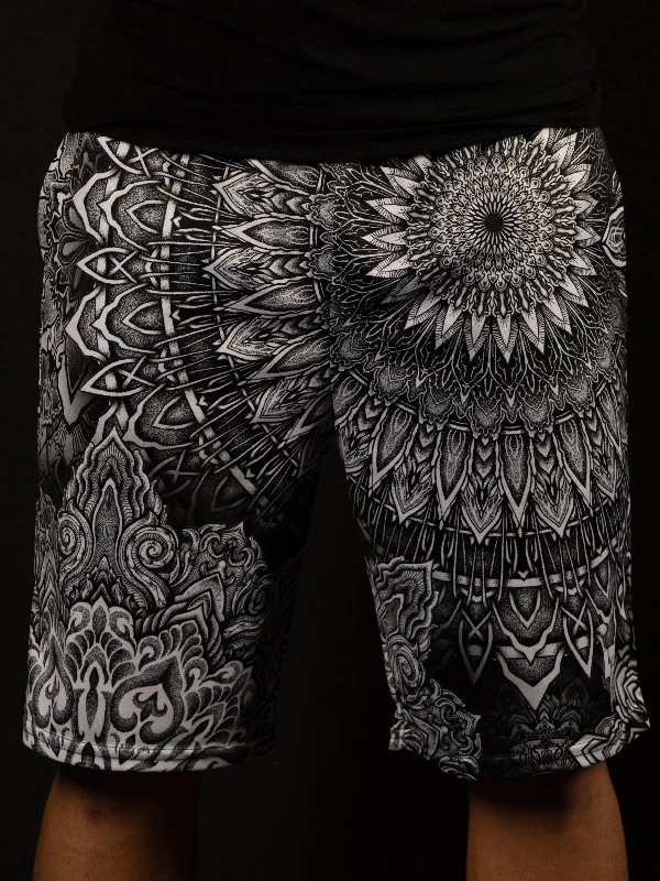 Retro Style Mandala Bloom V2 Shorts